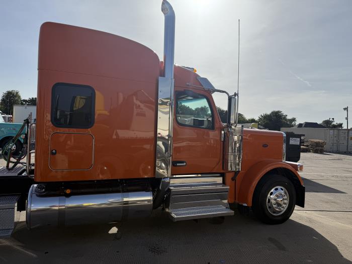 2026 Peterbilt 589-9
