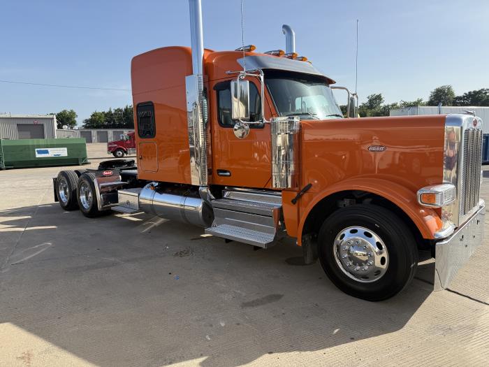 2026 Peterbilt 589-10