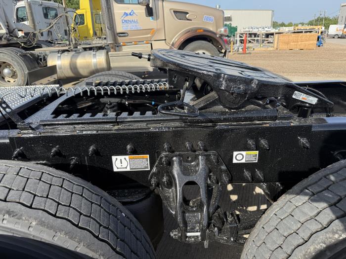 2026 Peterbilt 589-21