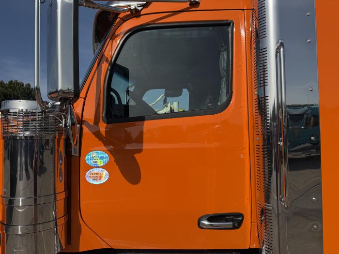 2026 Peterbilt 589-25