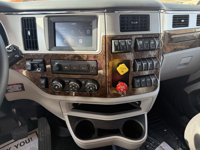 2026 Peterbilt 589-37
