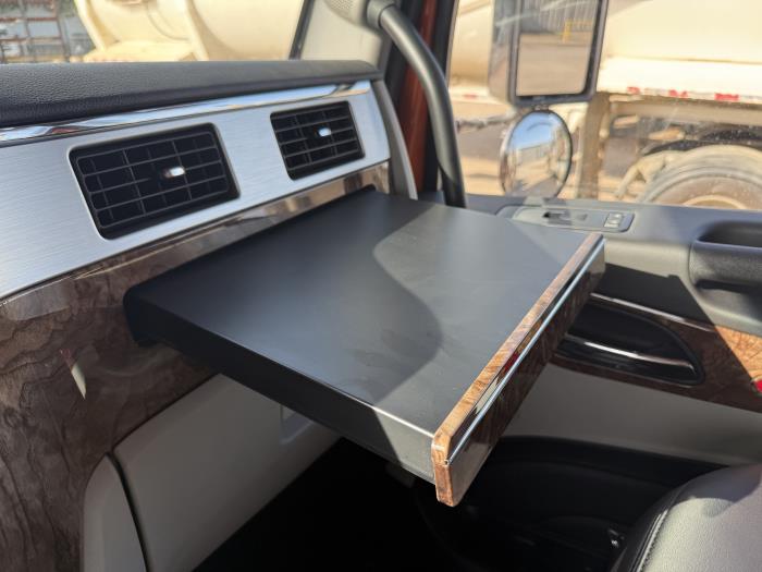 2026 Peterbilt 589-42