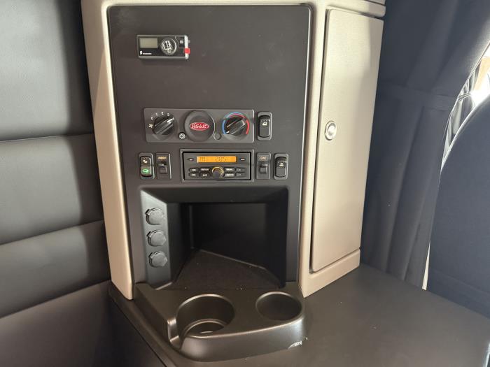 2026 Peterbilt 589-52