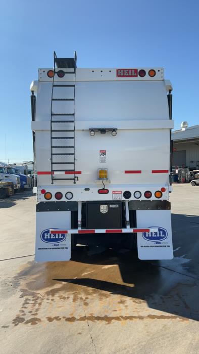 2025 Peterbilt 520-6