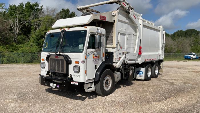 2024 Peterbilt 520-1