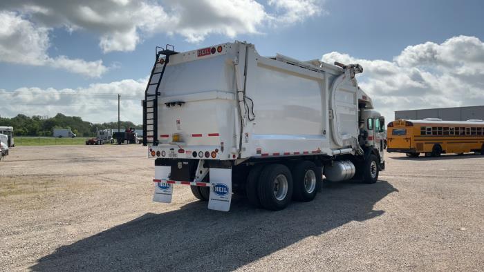 2024 Peterbilt 520-5