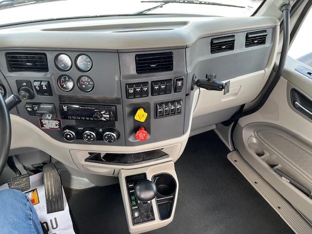 2020 Peterbilt 567-21
