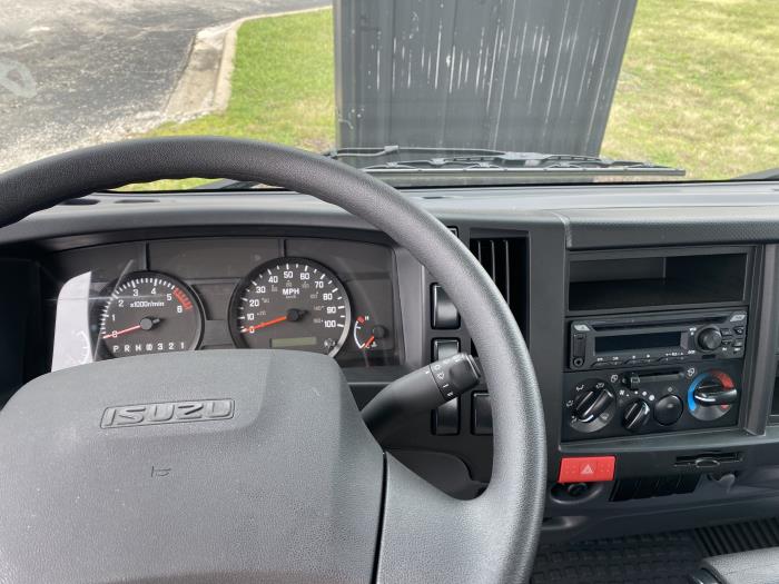 2024 Isuzu NRR-6