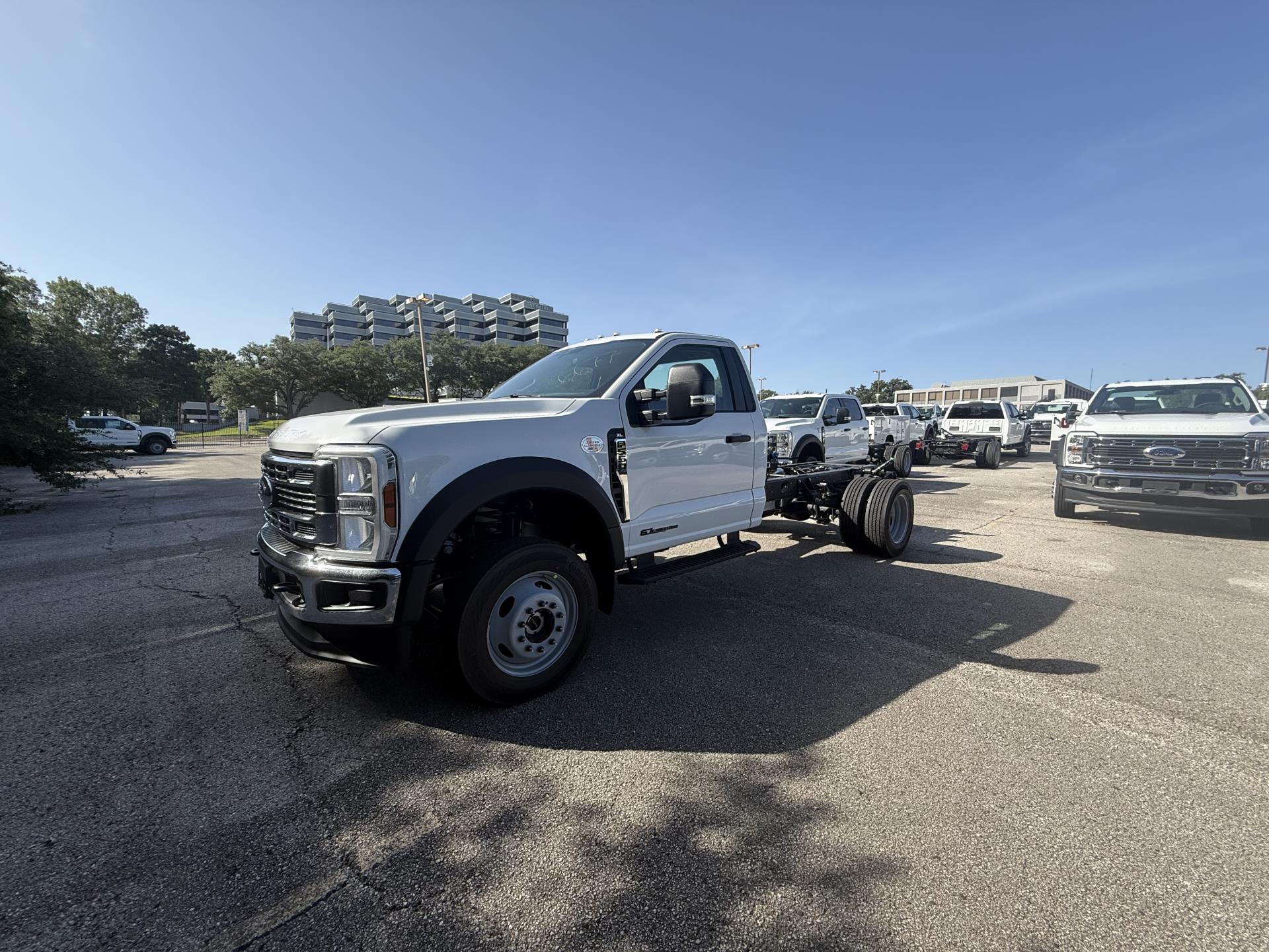 2025 Ford F-550 Regular Cab DRW 4x4 Cab Chassis for sale #1918968 - photo 1
