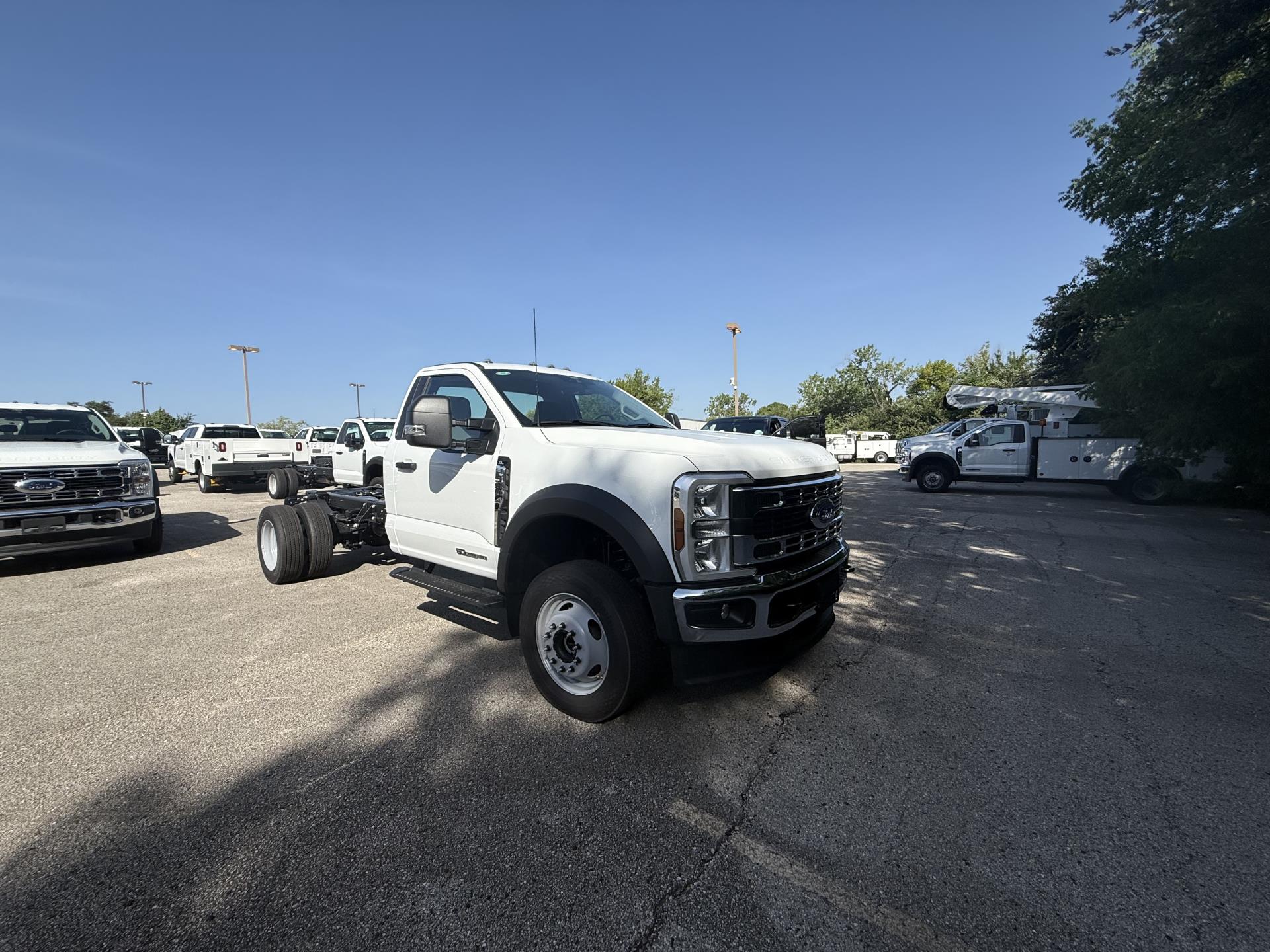 2025 Ford F-550 Regular Cab DRW 4x4 Cab Chassis for sale #1918968 - photo 5