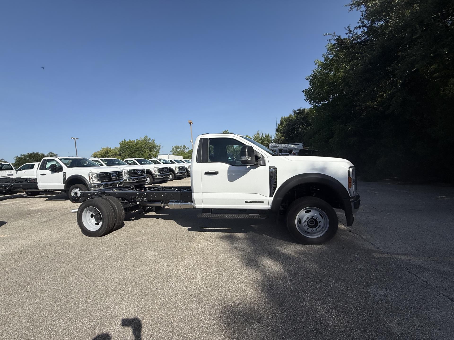 2025 Ford F-550 Regular Cab DRW 4x4 Cab Chassis for sale #1918968 - photo 6