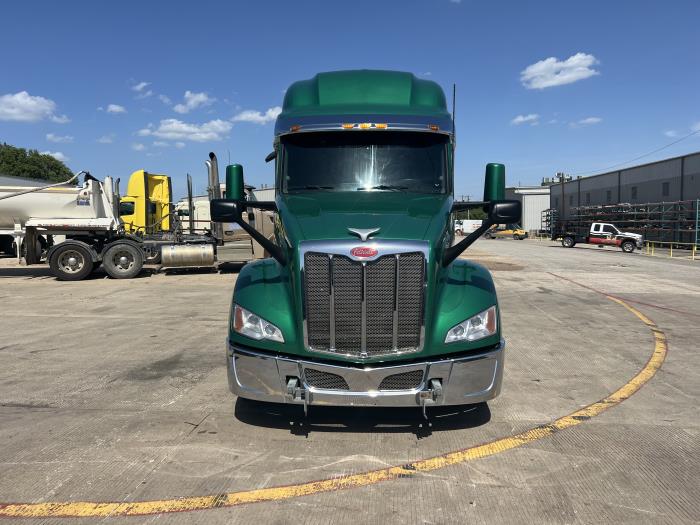 2023 Peterbilt 579-3