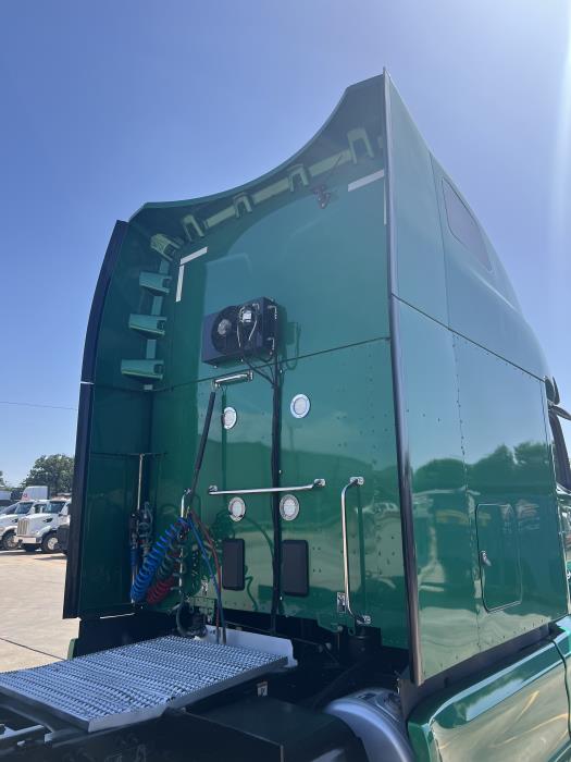 2023 Peterbilt 579-14