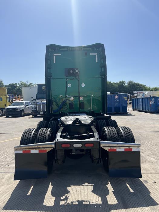 2023 Peterbilt 579-15