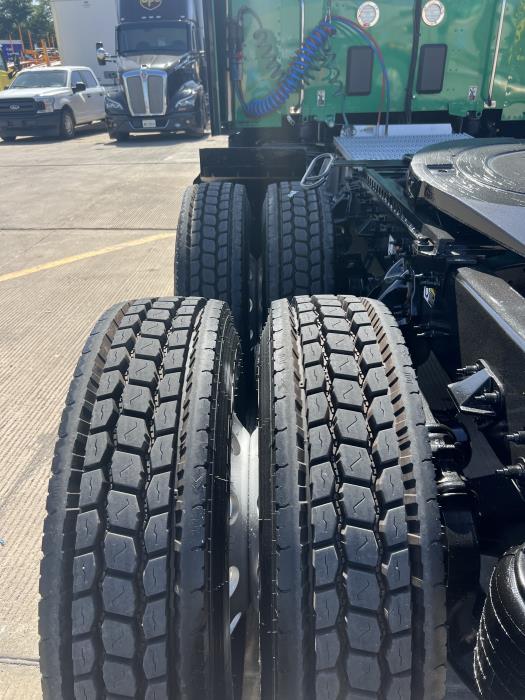 2023 Peterbilt 579-19