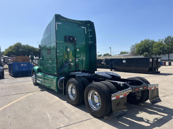 2023 Peterbilt 579-21