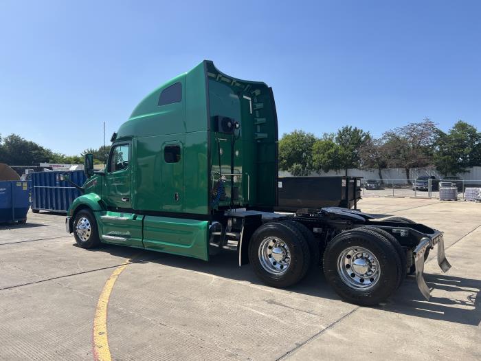 2023 Peterbilt 579-25