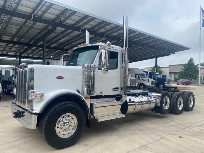 2026 Peterbilt 589-3