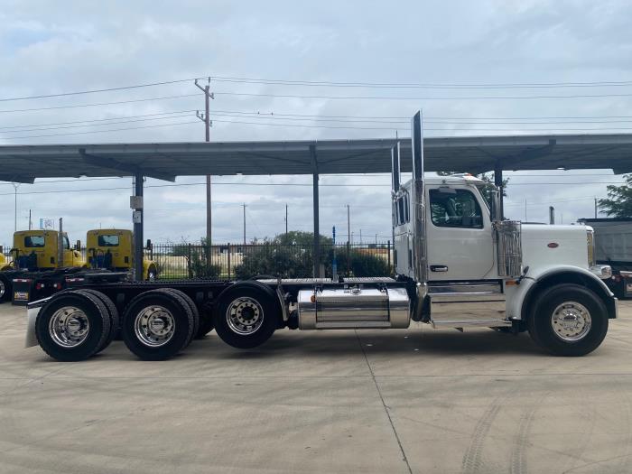 2026 Peterbilt 589-7