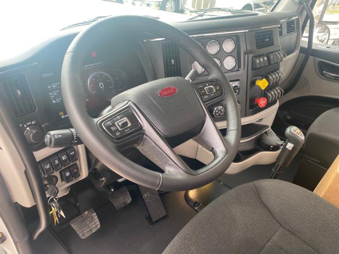 2026 Peterbilt 589-10