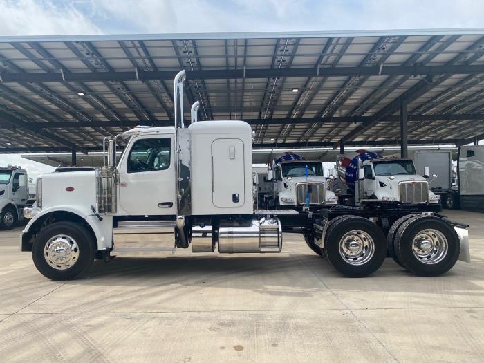 2026 Peterbilt 589-3