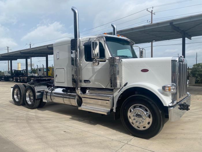 2026 Peterbilt 589-8