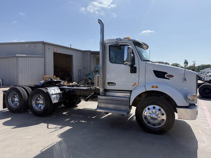 2020 Peterbilt 567-11