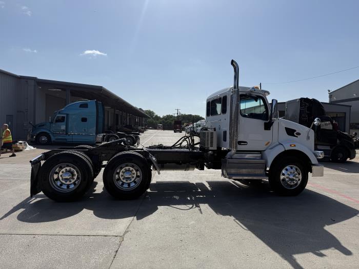 2020 Peterbilt 567-13