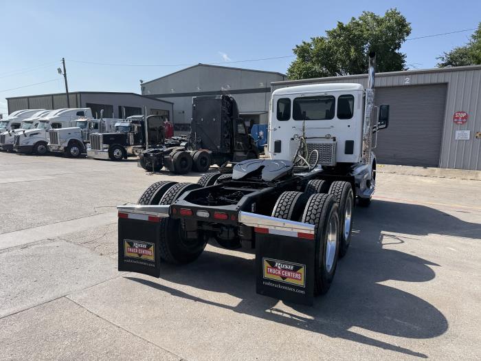 2020 Peterbilt 567-18