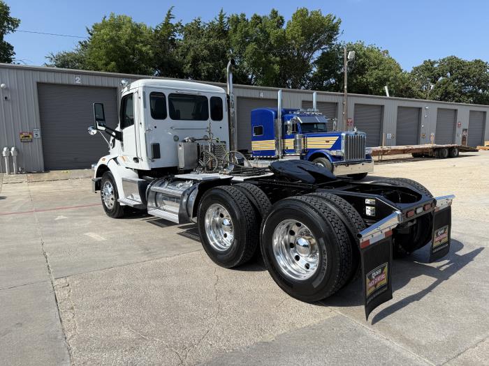 2020 Peterbilt 567-23