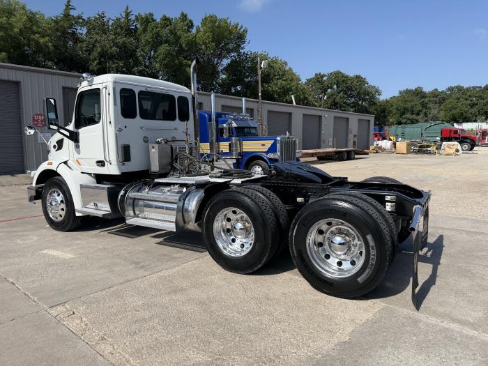 2020 Peterbilt 567-24