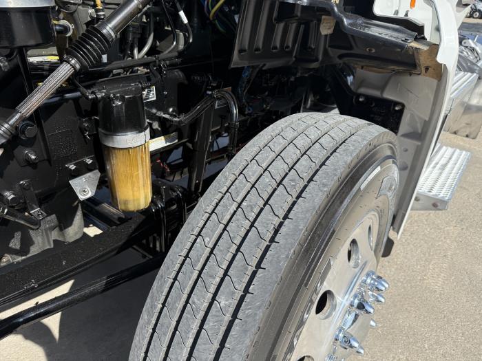 2020 Peterbilt 567-39