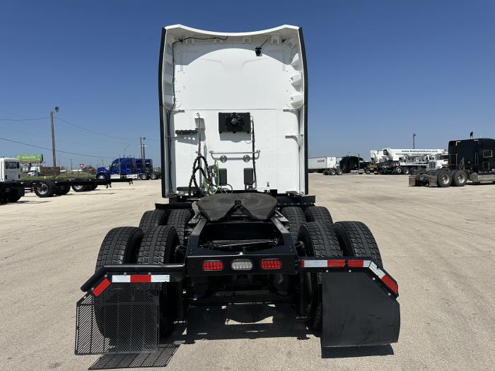 2022 Peterbilt 579-4