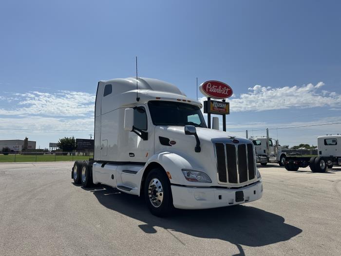 2022 Peterbilt 579-6
