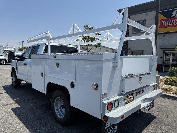 2025 Ford F-350-3