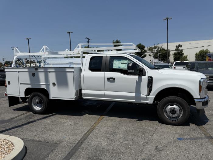 2025 Ford F-350-8