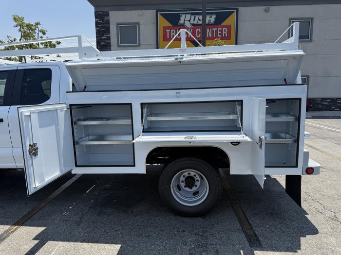 2025 Ford F-350-11