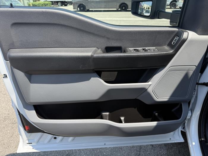 2025 Ford F-350-26