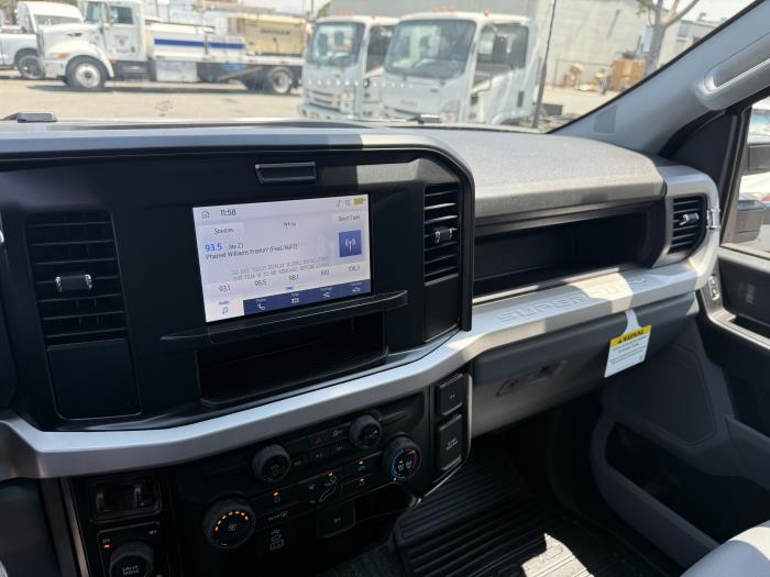 2025 Ford F-350-30