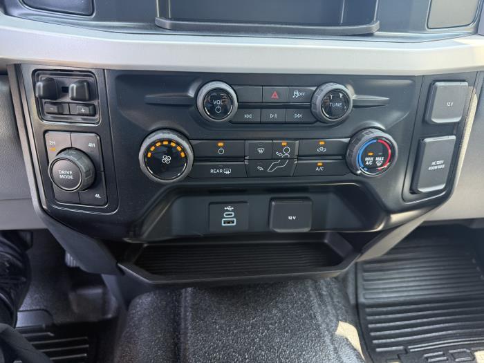 2025 Ford F-350-33