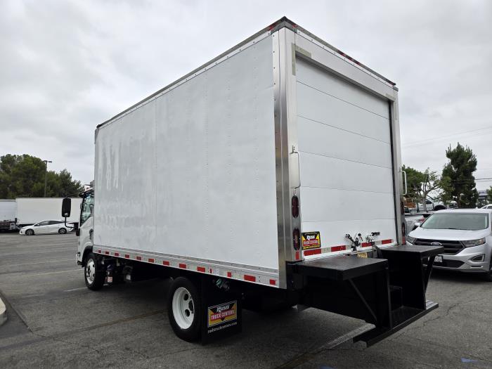 2018 Isuzu NPR-XD-6