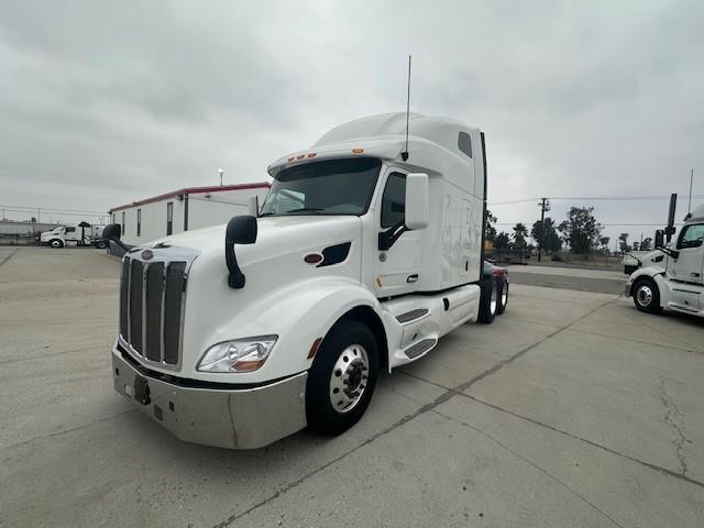 2022 Peterbilt 579-1