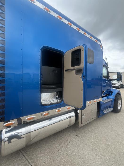 2023 Peterbilt 579-7