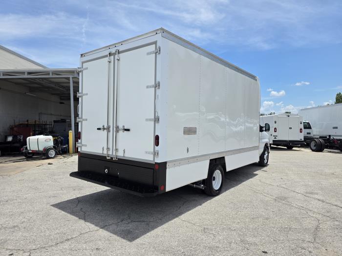 2026 Ford E-450-5