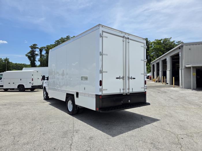 2026 Ford E-450-7