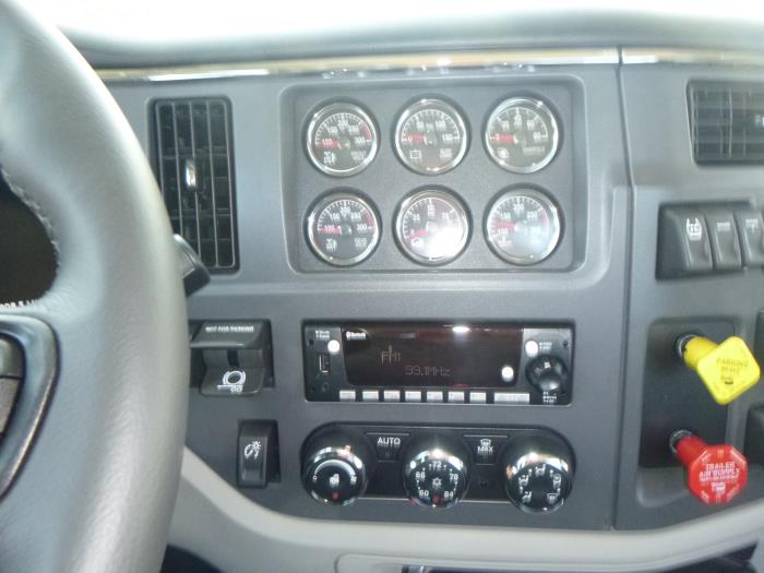 2026 Peterbilt 567-18