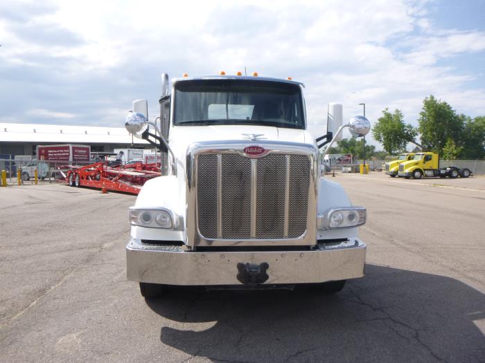 2020 Peterbilt 567-3