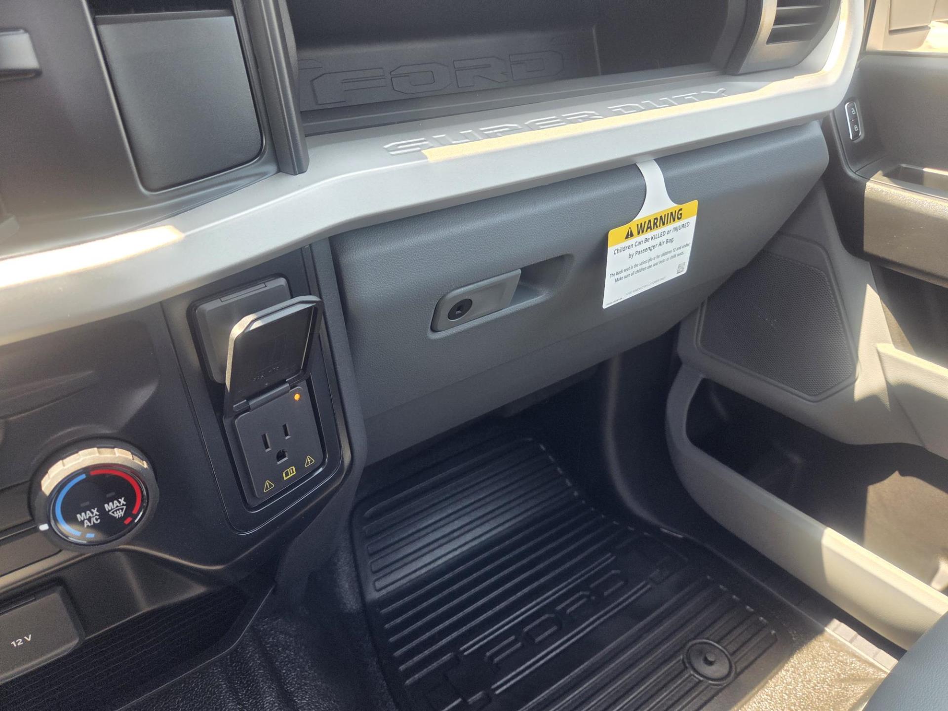 2025 Ford F-250 Crew Cab 4x4 Reading Service Truck for sale #1928365 - photo 11
