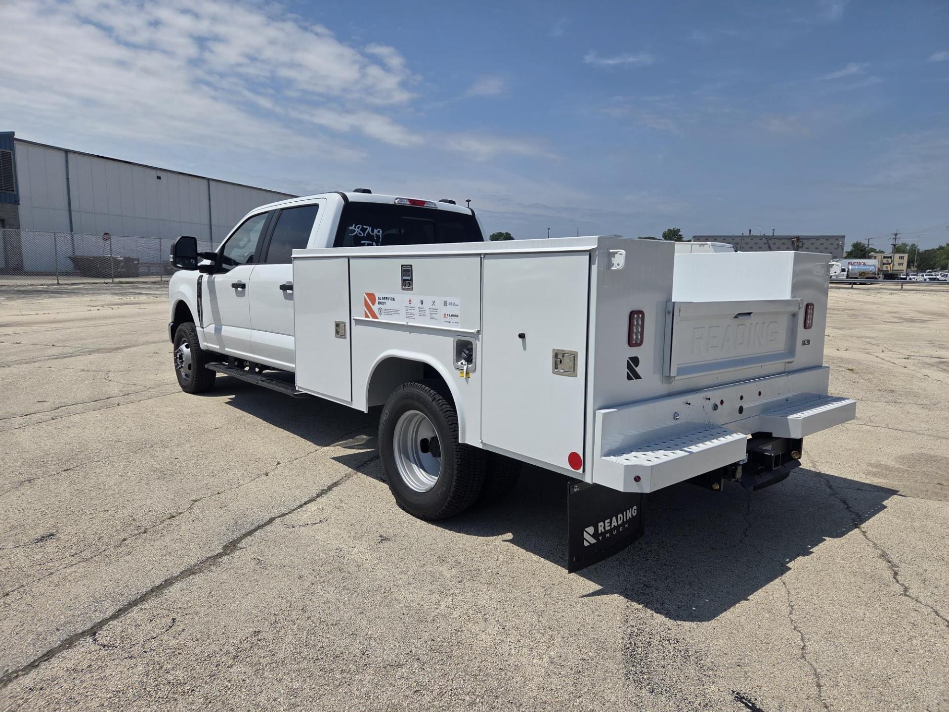 2025 Ford F-350 Crew Cab DRW 4x4 Reading Service Truck for sale #1920526 - photo 2
