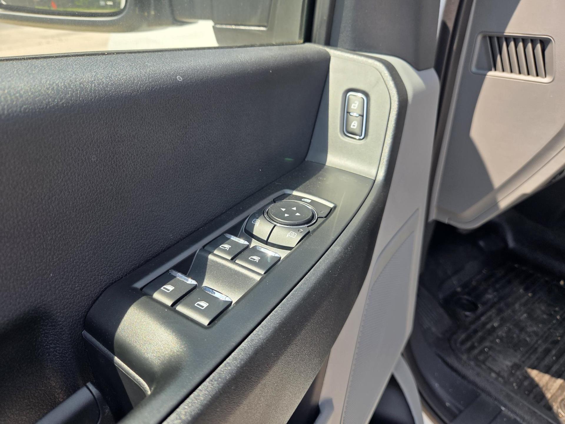 2025 Ford F-350 Crew Cab DRW 4x4 Reading Service Truck for sale #1920526 - photo 9